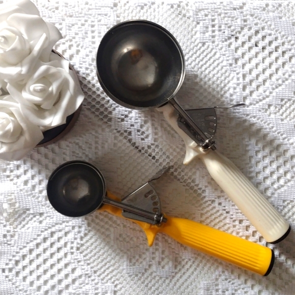 🍨Vintage Vollrath White No. 6 Disher/Ice Cream Scoop - Picture 12 of 16